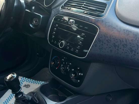 FIAT-PUNTO-2013