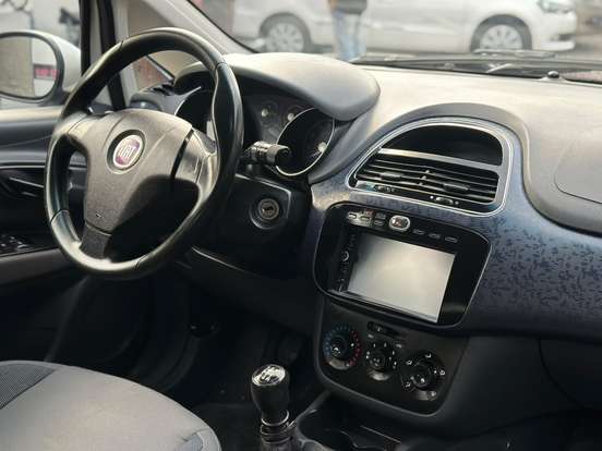FIAT-PUNTO-1.4 ATTRACTIVE 8V FLEX 4P MANUAL FIAT-PUNTO-2013