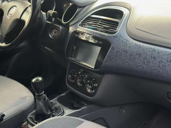 FIAT-PUNTO-1.4 ATTRACTIVE 8V FLEX 4P MANUAL FIAT-PUNTO-2013
