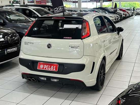 FIAT-PUNTO-1.8 BLACKMOTION 16V FLEX 4P AUTOMATIZADO FIAT-PUNTO-2016