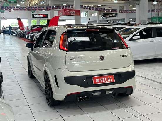 FIAT-PUNTO-1.8 BLACKMOTION 16V FLEX 4P AUTOMATIZADO FIAT-PUNTO-2016