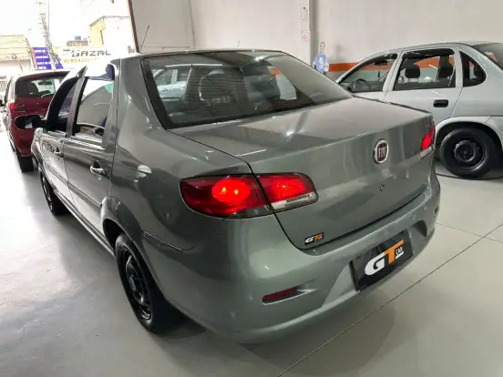 FIAT-SIENA-2010