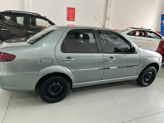 FIAT-SIENA-2010
