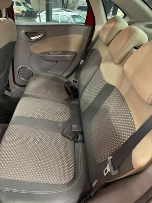 FIAT-SIENA-1.6 MPI ESSENCE 16V FLEX 4P AUTOMATIZADO FIAT-SIENA-2013