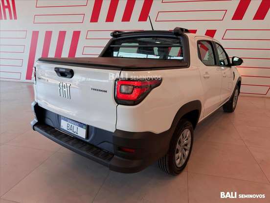 FIAT-STRADA-2024
