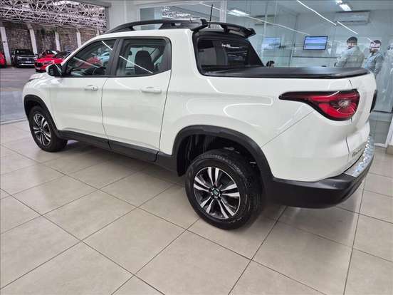 FIAT-TORO-2023