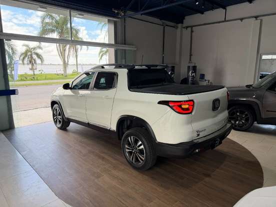 FIAT-TORO-1.3 TURBO 270 FLEX FREEDOM AT6 FIAT-TORO-2023