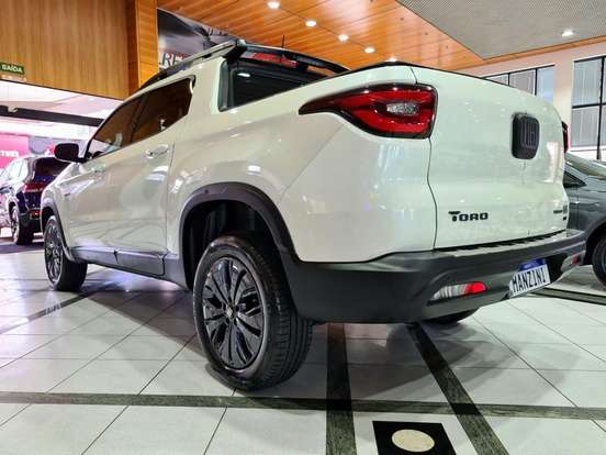 FIAT-TORO-1.3 TURBO 270 FLEX VOLCANO AT6 FIAT-TORO-2024