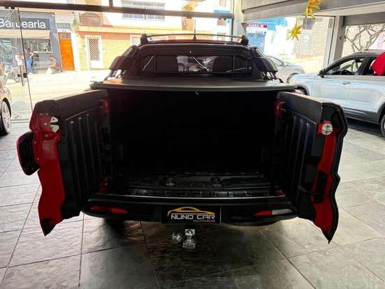FIAT-TORO-2016