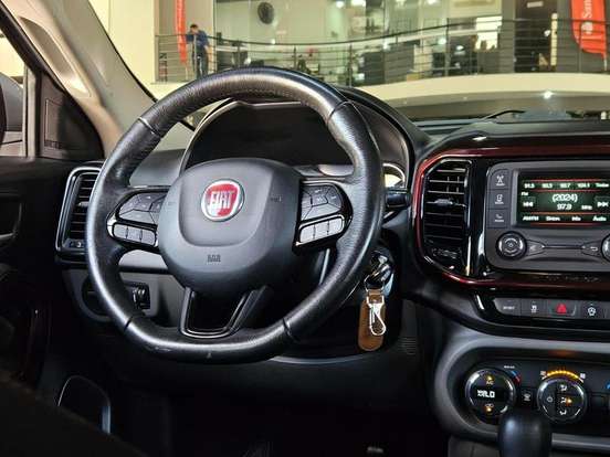 FIAT-TORO-1.8 16V EVO FLEX FREEDOM AT6 FIAT-TORO-2017