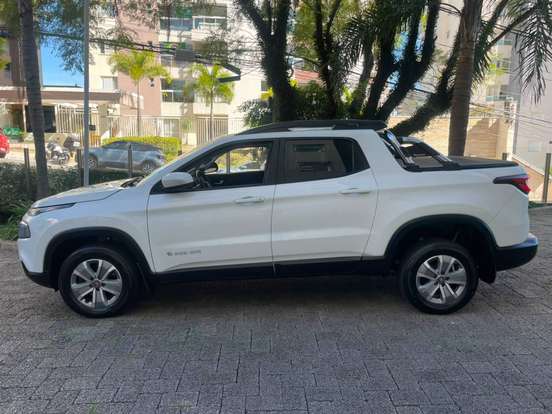 FIAT-TORO-2016