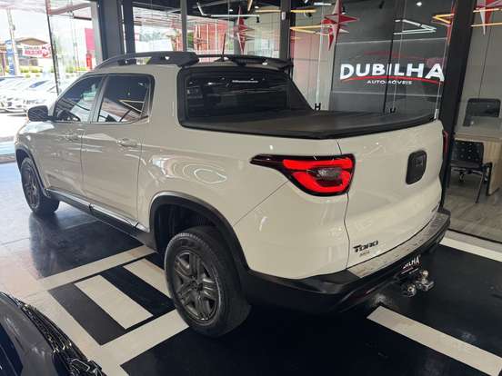 FIAT-TORO-1.8 16V EVO FLEX FREEDOM OPEN EDITION AT6 FIAT-TORO-2016