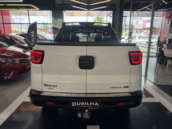 FIAT-TORO-1.8 16V EVO FLEX FREEDOM OPEN EDITION AT6 FIAT-TORO-2016