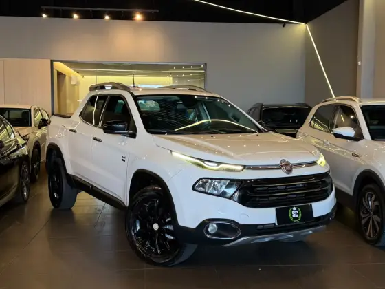 FIAT TORO 2.0 16V TURBO DIESEL VOLCANO 4WD AT9
