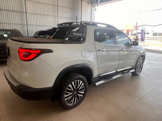 FIAT-TORO-2023