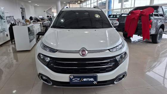FIAT TORO 2.0 16V TURBO DIESEL RANCH 4WD AT9