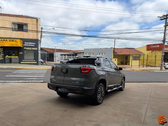 FIAT-TORO-2023