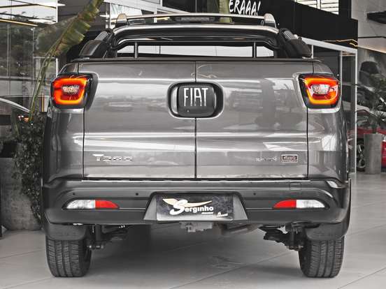 FIAT-TORO-2.0 16V TURBO DIESEL RANCH 4WD AT9 FIAT-TORO-2022