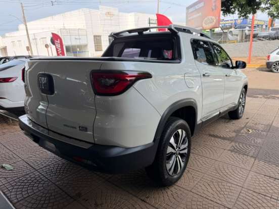 FIAT-TORO-2023