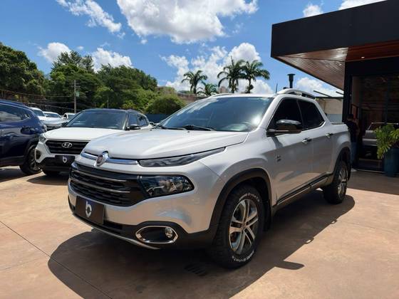 FIAT TORO 2.0 16V TURBO DIESEL VOLCANO 4WD AT9