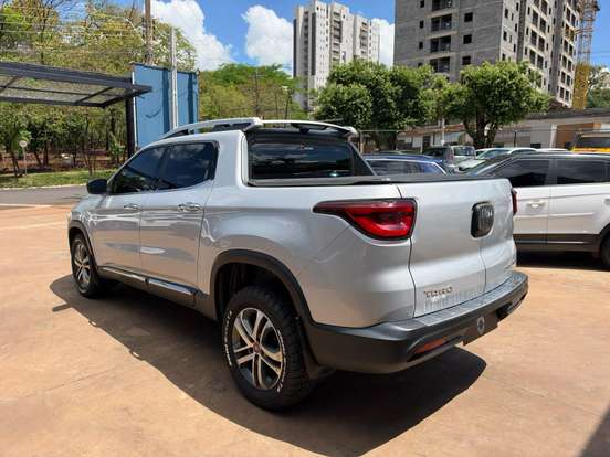 FIAT-TORO-2017