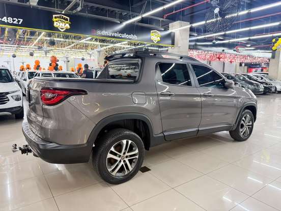 FIAT-TORO-2.4 16V MULTIAIR FLEX FREEDOM AT9 FIAT-TORO-2017