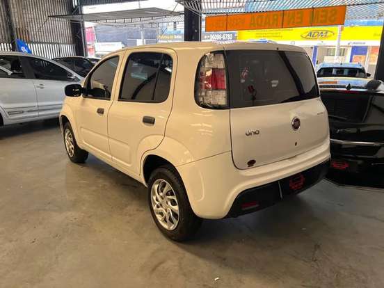FIAT-UNO-2020