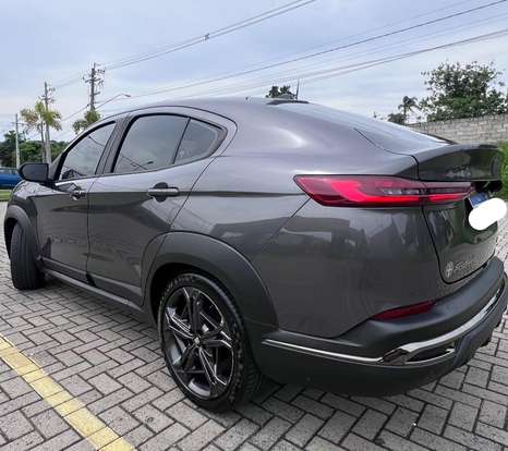 FIAT-FASTBACK-2022