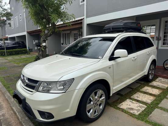 FIAT-FREEMONT-2.4 PRECISION 16V GASOLINA 4P AUTOMÁTICO FIAT-FREEMONT-2013