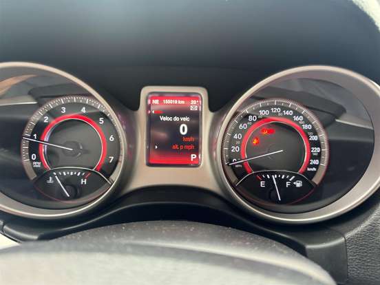 FIAT-FREEMONT-2.4 PRECISION 16V GASOLINA 4P AUTOMÁTICO FIAT-FREEMONT-2013