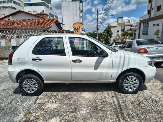 FIAT-PALIO-2016