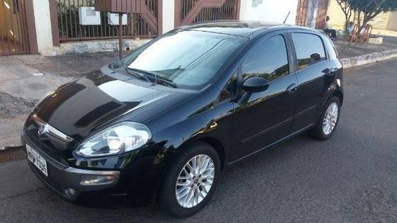 FIAT PUNTO 1.6 ESSENCE 16V FLEX 4P MANUAL