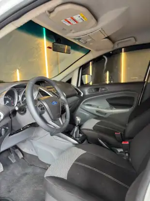 FORD-ECOSPORT-2012