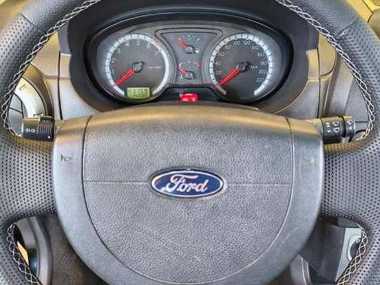 FORD-ECOSPORT-2.0 XLT 16V FLEX 4P MANUAL FORD-ECOSPORT-2009