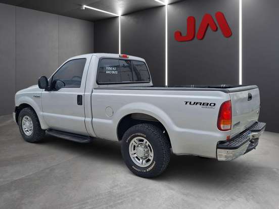 FORD-F-250-3.9 XLT MAX POWER 4X4 CS DIESEL 2P MANUAL FORD-F-250-2009