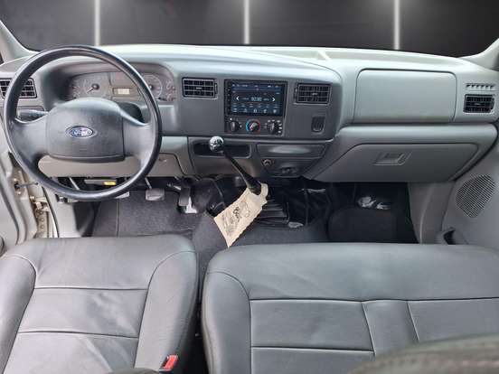 FORD-F-250-3.9 XLT MAX POWER 4X4 CS DIESEL 2P MANUAL FORD-F-250-2009