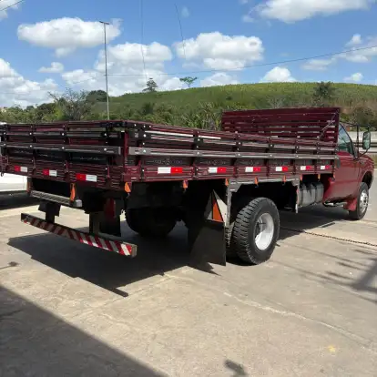 FORD-F-4000-2005