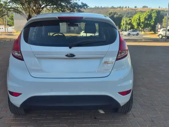 FORD-FIESTA-1.5 S HATCH 16V FLEX 4P MANUAL FORD-FIESTA-2015