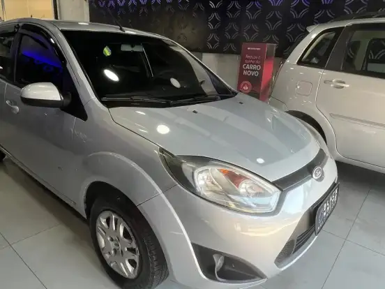 FORD-FIESTA-1.6 ROCAM SE PLUS HATCH 8V FLEX 4P MANUAL FORD-FIESTA-2014