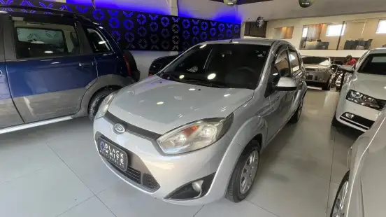 FORD-FIESTA-2014