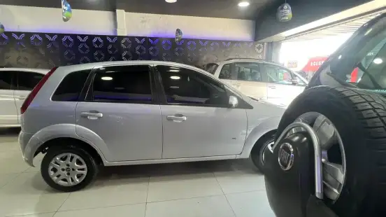 FORD-FIESTA-2014