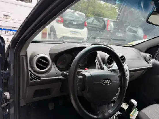 FORD-FIESTA-2013