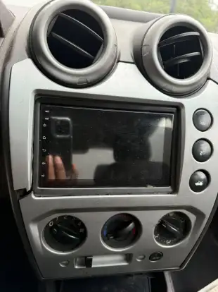 FORD-FIESTA-2013