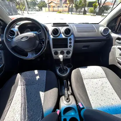 FORD-FIESTA-2011
