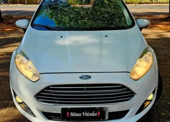 FORD-FIESTA-2015