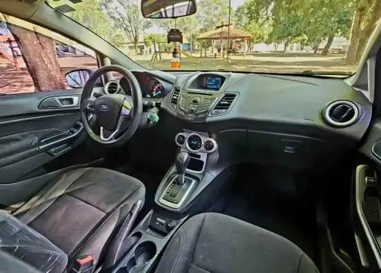 FORD-FIESTA-2015