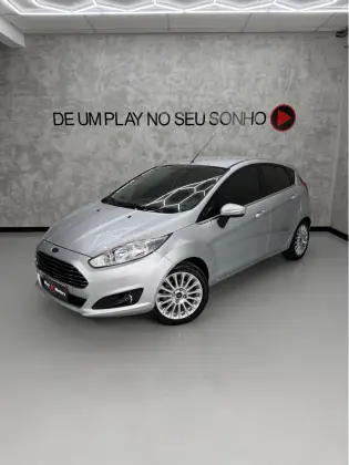 FORD FIESTA 1.6 TITANIUM HATCH 16V FLEX 4P POWERSHIFT