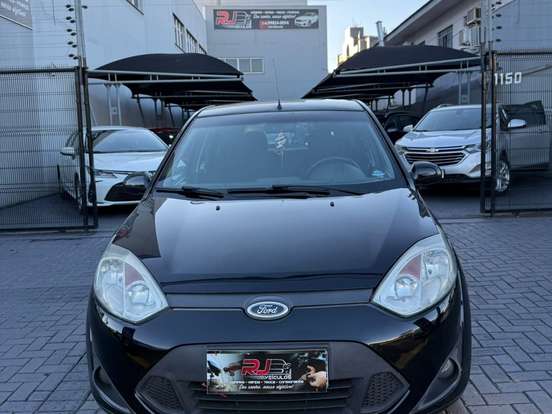 FORD-FIESTA-2012