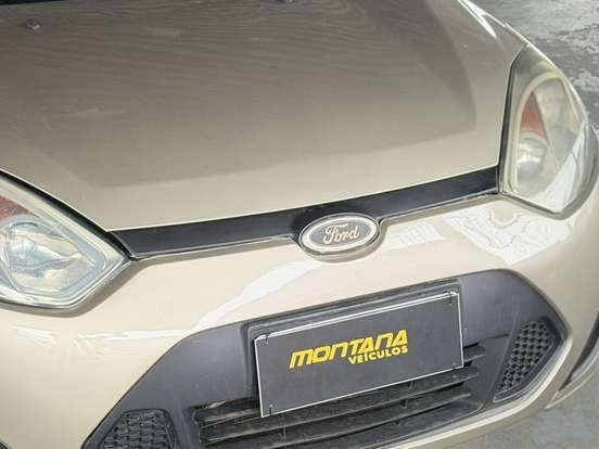 FORD-FIESTA-2013