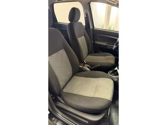 FORD-FIESTA-2013
